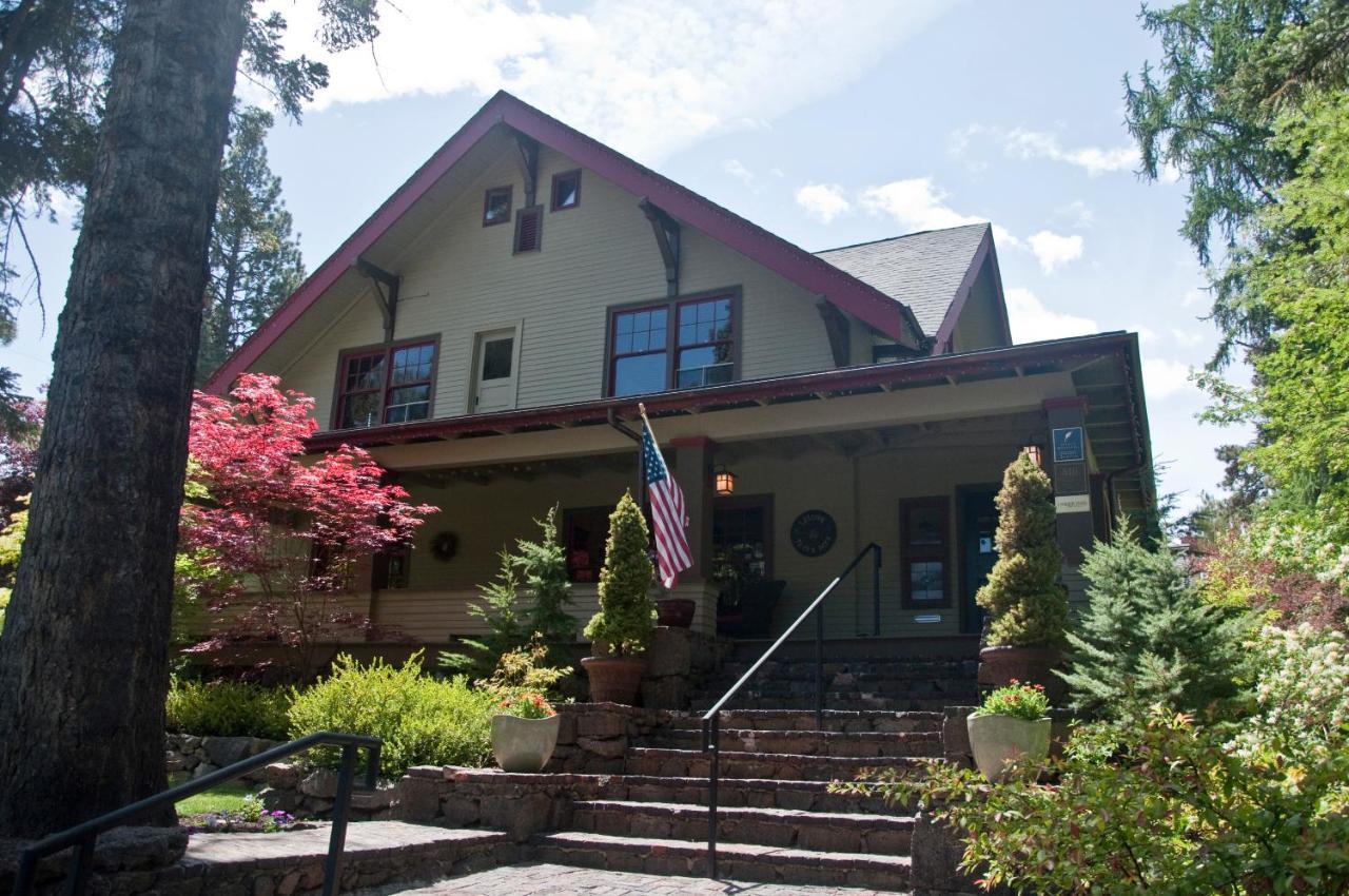 Lara House Bed And Breakfast Bend Buitenkant foto