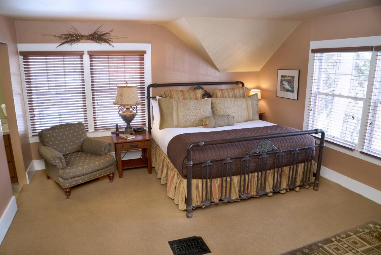 Lara House Bed And Breakfast Bend Buitenkant foto